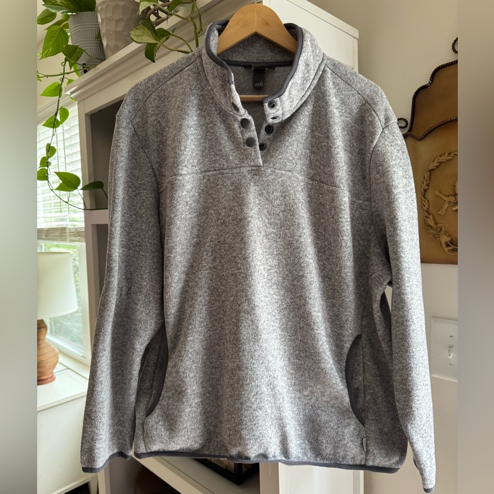 Eddie Bauer Men's Heather Gray Button-Collar Pullover